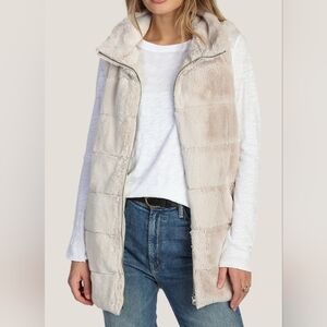 NWT dylan - Evereve Faux Fur Love Zip Vest (Ecru)